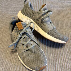 Womens New Balance Casual Shoes size 7 in Light Sage Green